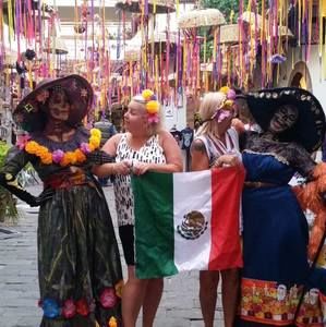 Meet your Posher, Kris-tyne